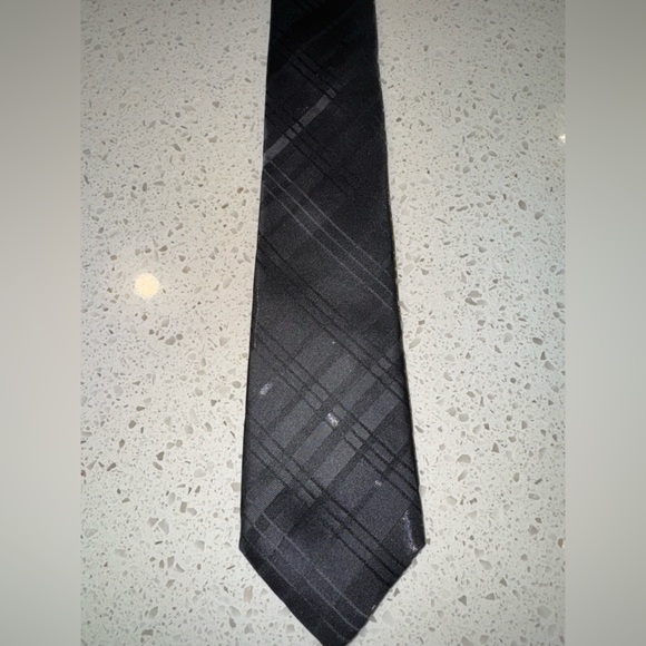 Alfani Men’s Standard Adult Silk Tie Black Stripped - Picture 1 of 5